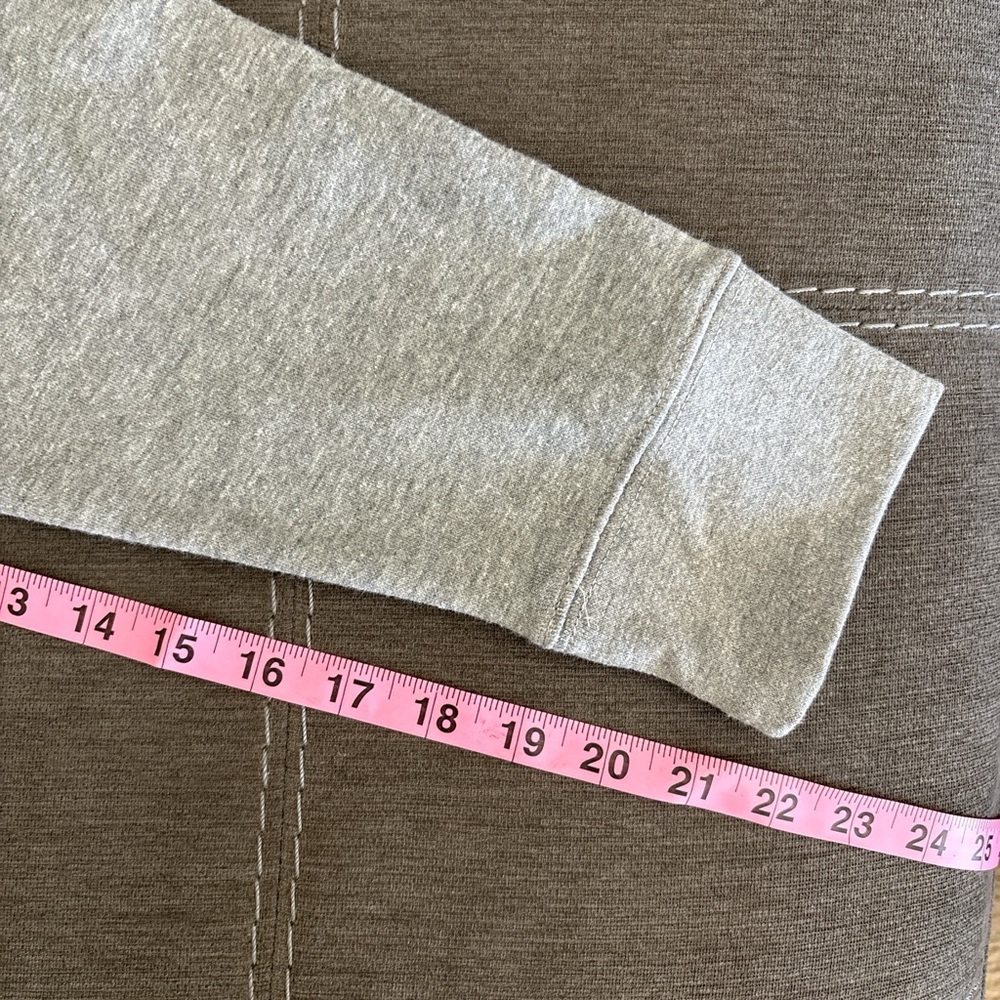 TikTok Gray Crewneck Sweater with Graphic Design. XL - Picture 6 of 6